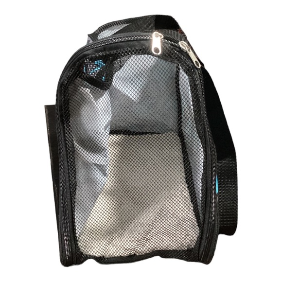 NWOT pet carrier holds up to 11 lbs. Blue - #381 - Picture 5 of 8